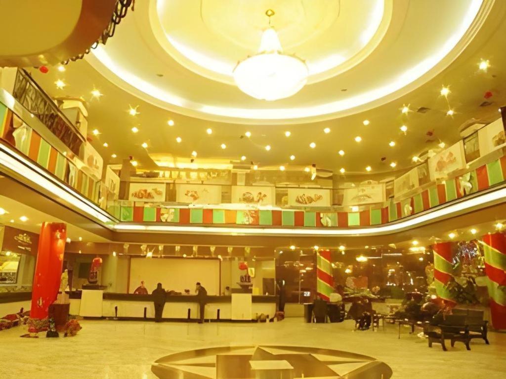 New Friendship Hotel Luoyang  Extérieur photo