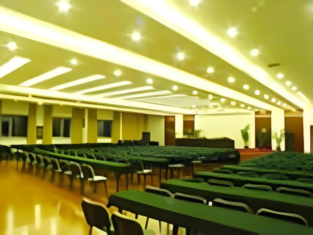 New Friendship Hotel Luoyang  Extérieur photo