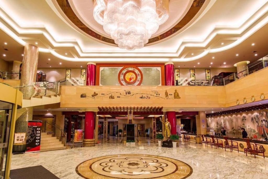 New Friendship Hotel Luoyang  Extérieur photo